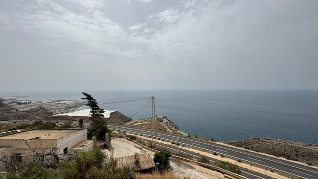 Teren niezagospodarowany na sprzedaż w Albuñol - 44 900 € (Ref: 9987232)