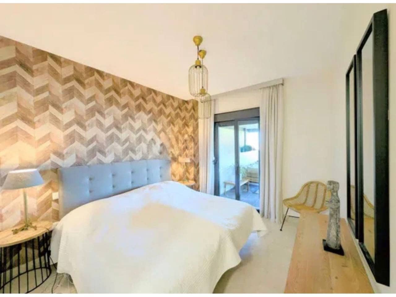 2 sypialnia Mieszkanie na sprzedaż w Los Flamingos z basenem garażem - 490 000 € (Ref: 9809354)