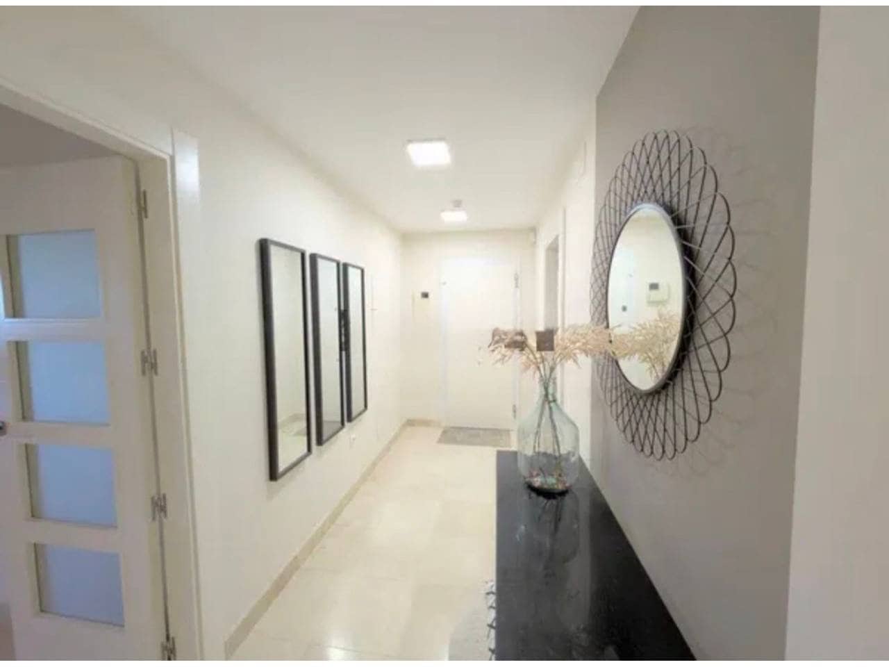 2 sypialnia Mieszkanie na sprzedaż w Los Flamingos z basenem garażem - 490 000 € (Ref: 9809354)