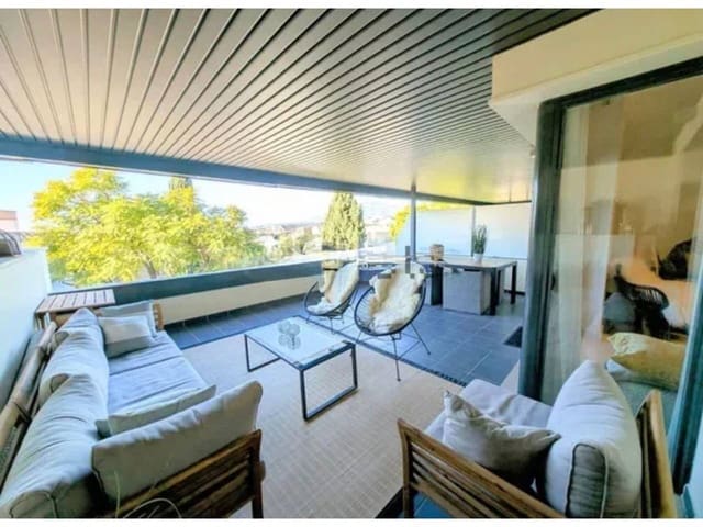 2 makuuhuone Asunto myytävänä paikassa Los Flamingos, Benahavís mukana uima-altaan 
autotalli - 490 000 € (Ref: 9809354)