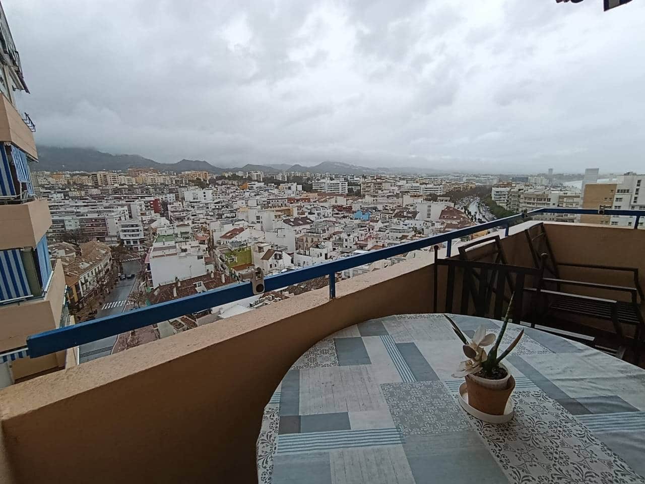 3 bedroom Flat for sale in Marbella - € 750,000 (Ref: 9809356)
