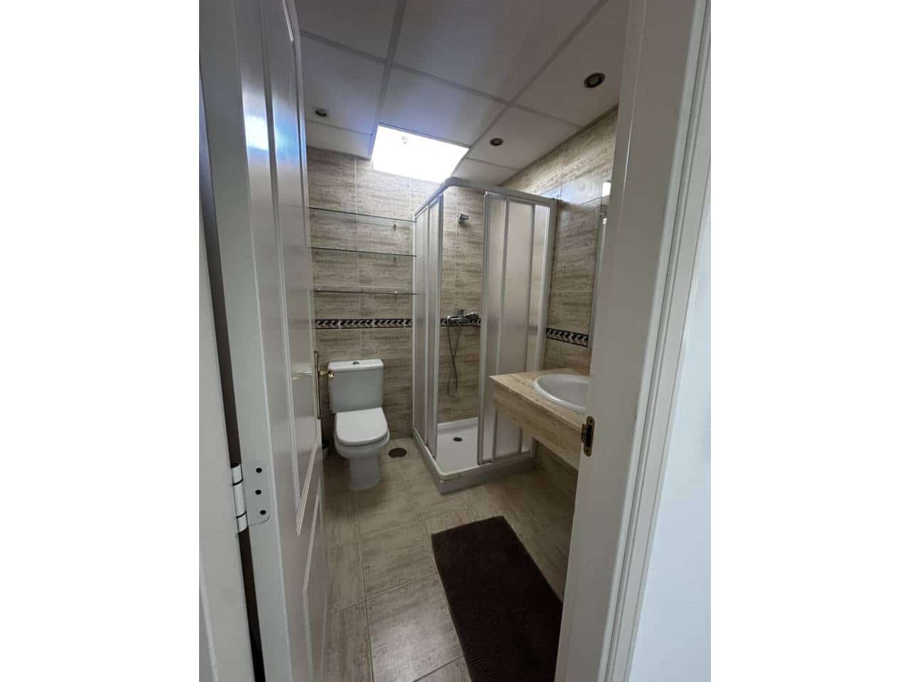 Piso de 2 habitaciones en Marbella en venta con piscina garaje - 460.000 € (Ref: 9809358)