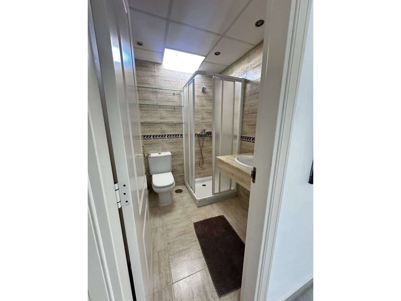 Piso de 2 habitaciones en Marbella en venta con piscina garaje - 460.000 € (Ref: 9809358)