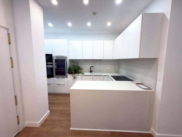 3 bedroom Flat for sale in Fuengirola with pool garage - € 346,000 (Ref: 9809359)