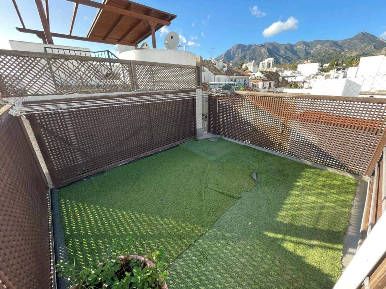 4 bedroom Terraced Villa for sale in Marbella - € 490,000 (Ref: 9809362)