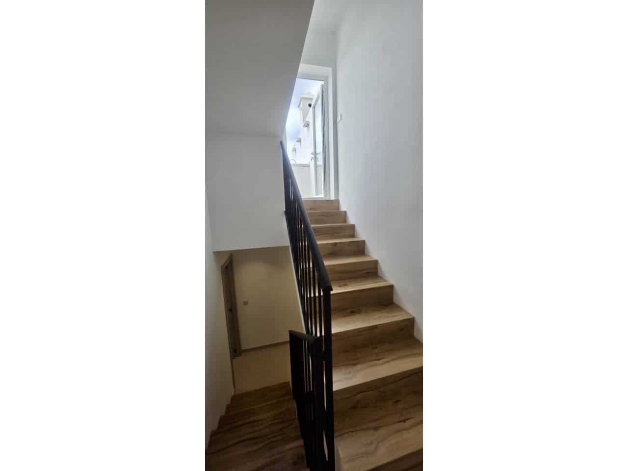 Adosado de 4 habitaciones en Marbella en venta con piscina - 950.000 € (Ref: 9842006)