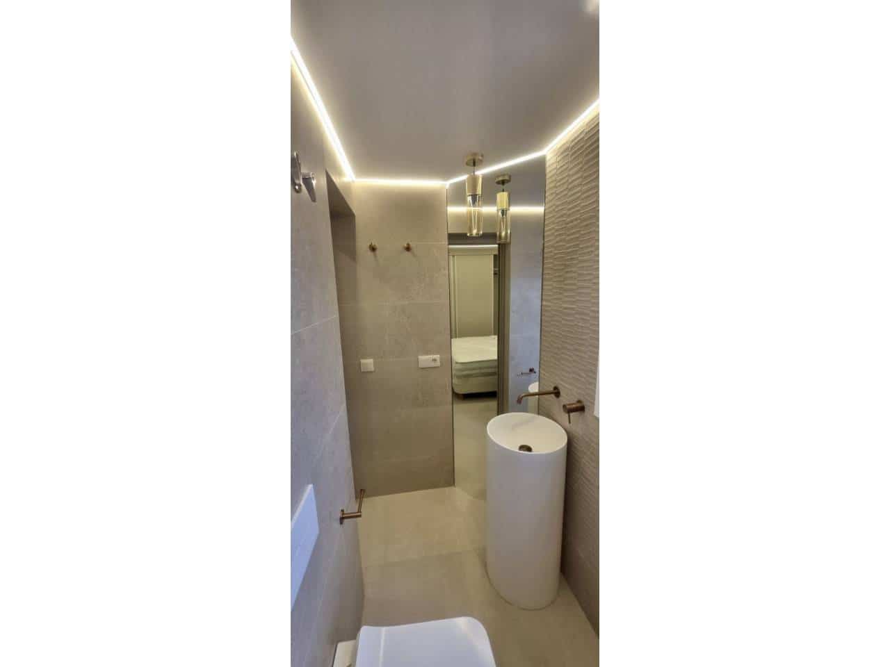 Adosado de 4 habitaciones en Marbella en venta con piscina - 950.000 € (Ref: 9842006)