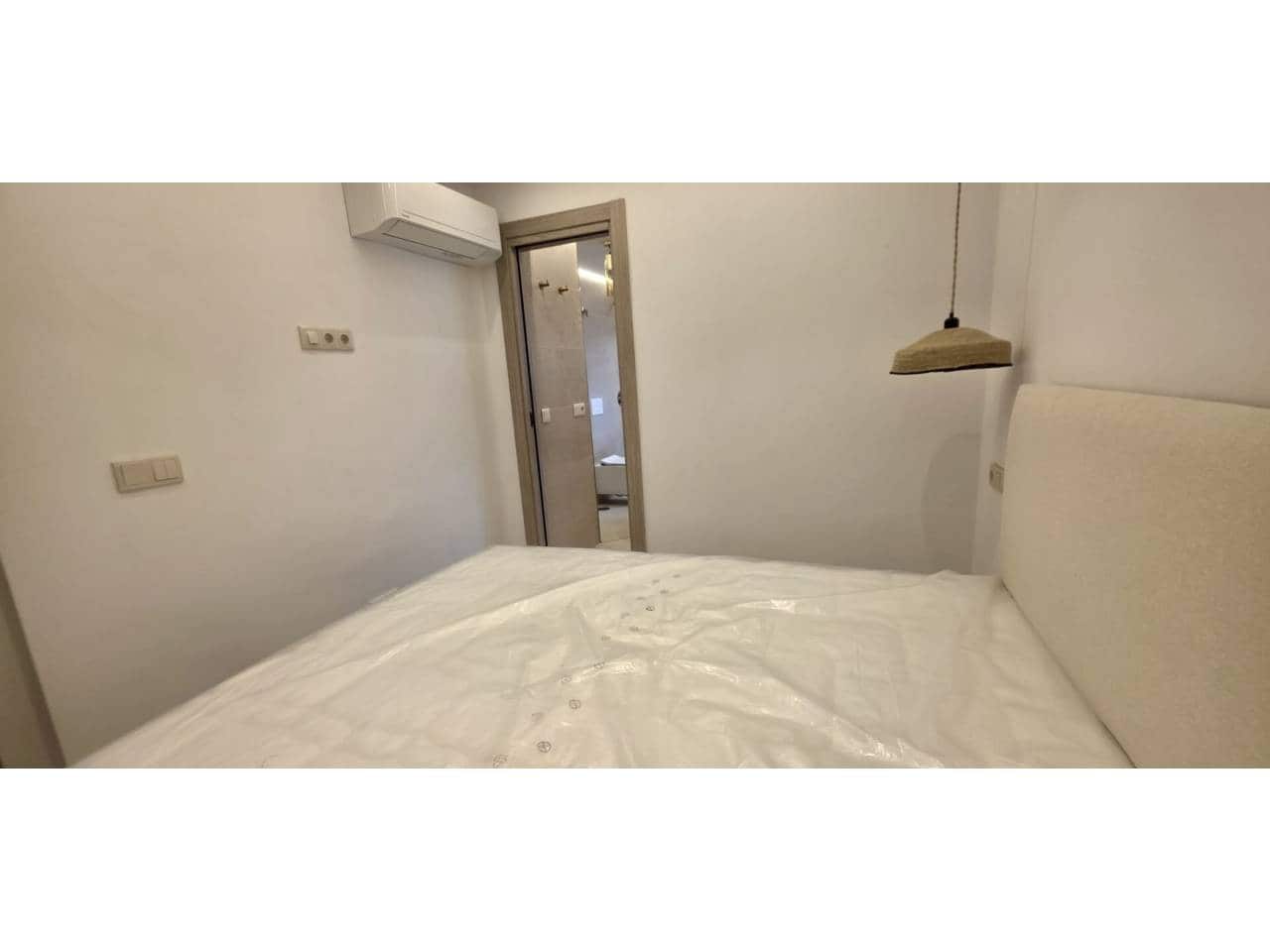 Adosado de 4 habitaciones en Marbella en venta con piscina - 950.000 € (Ref: 9842006)