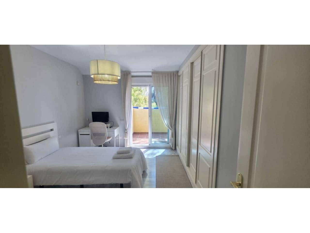 Apartamento de 3 habitaciones en Marbella en venta con piscina garaje - 750.000 € (Ref: 9842009)