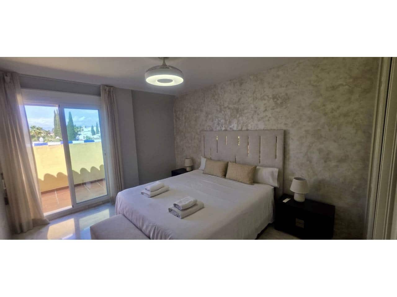 Apartamento de 3 habitaciones en Marbella en venta con piscina garaje - 750.000 € (Ref: 9842009)