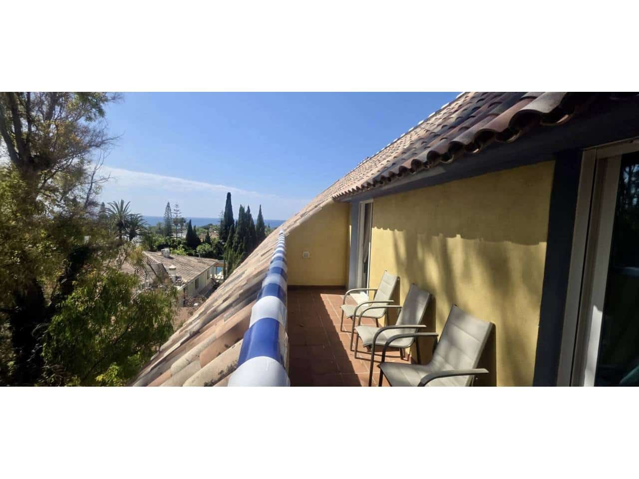 Apartamento de 3 habitaciones en Marbella en venta con piscina garaje - 750.000 € (Ref: 9842009)