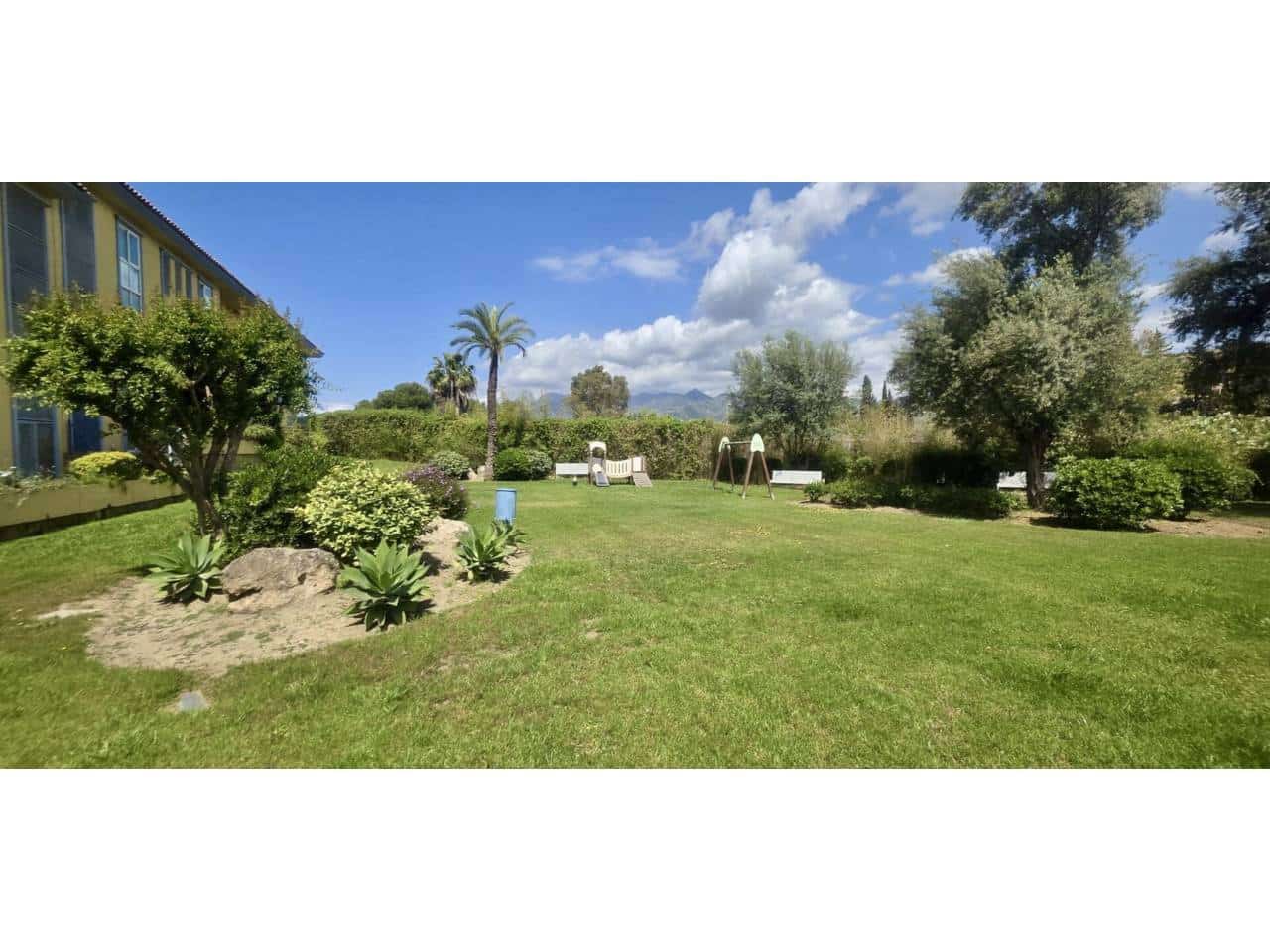 Apartamento de 3 habitaciones en Marbella en venta con piscina garaje - 750.000 € (Ref: 9842009)
