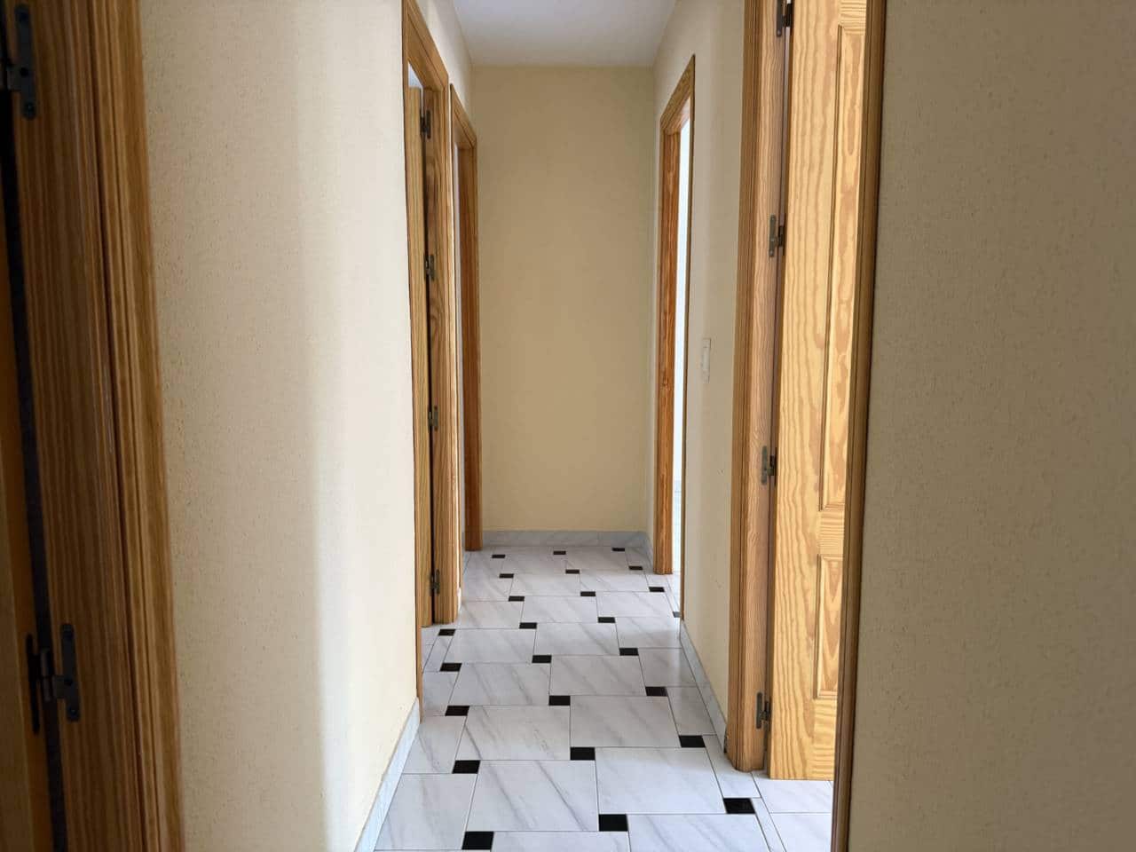 4 camera da letto Appartamento in vendita in Marbella - 395.000 € (Rif: 9842010)