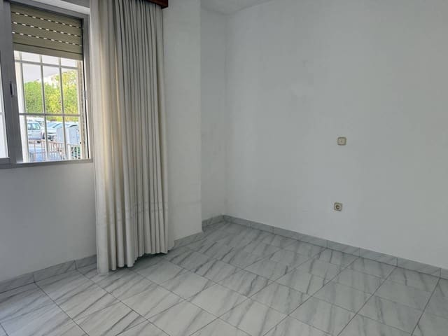 4 makuuhuone Asunto myytävänä paikassa Marbella - 395 000 € (Ref: 9842010)