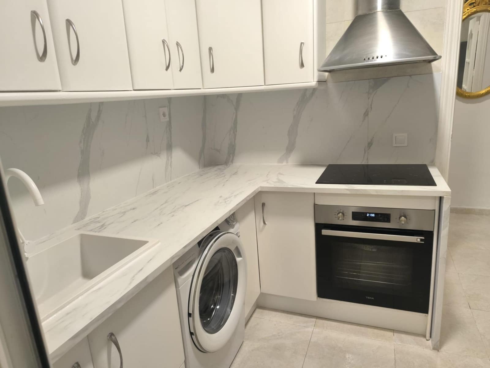 3 bedroom Apartment for sale in Marbella - € 429,000 (Ref: 9940765)
