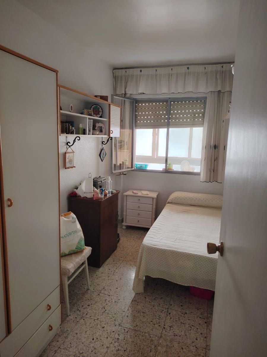 3 soverom Leilighet til salgs i Marbella - € 270 000 (Ref: 9940768)