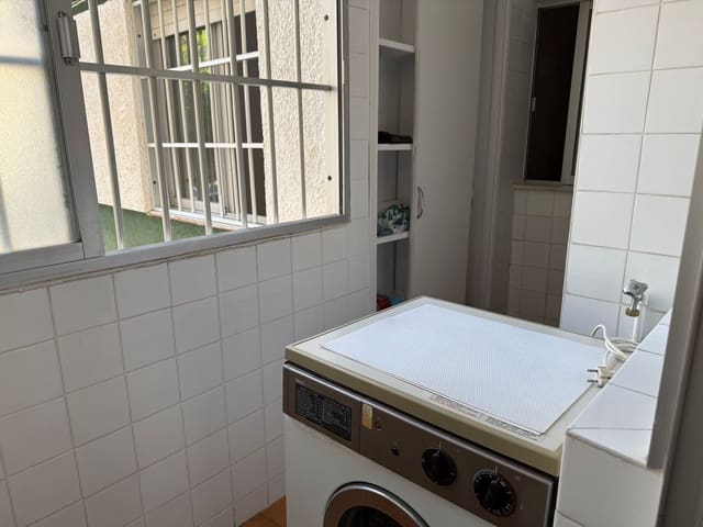4 soverom Leilighet til salgs i Los Jardines de Marbella - La Ermita, Marbella - € 395 000 (Ref: 9940771)