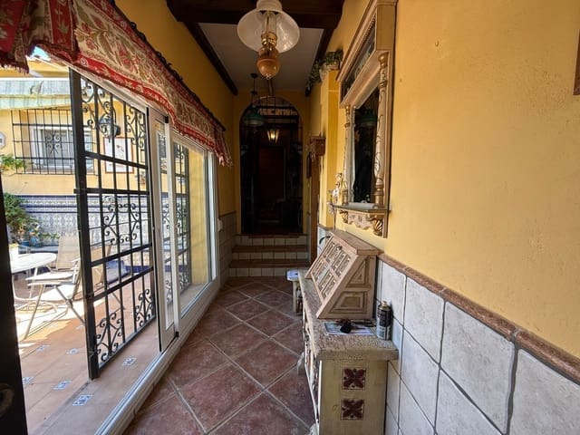 5 quarto Moradia para venda em Elviria, Marbella - 475 000 € (Ref: 9940772)