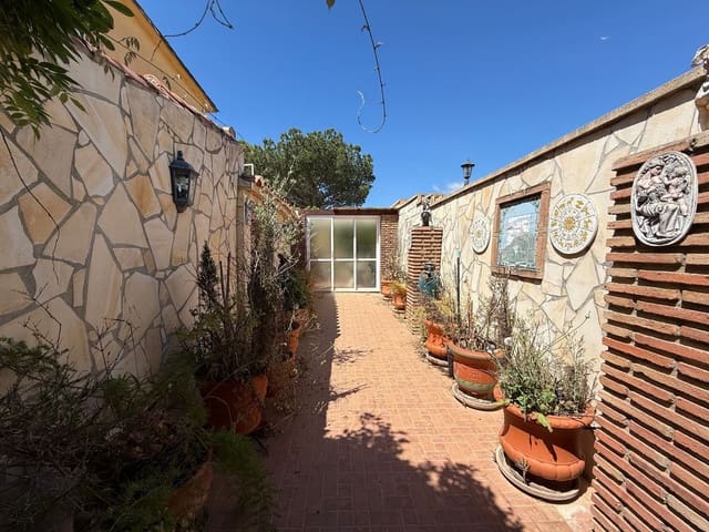 5 quarto Moradia para venda em Elviria, Marbella - 475 000 € (Ref: 9940772)