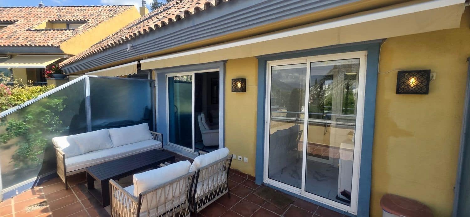 3 chambre Appartement à vendre à Los Monteros avec piscine garage - 750 000 € (Ref: 9940773)