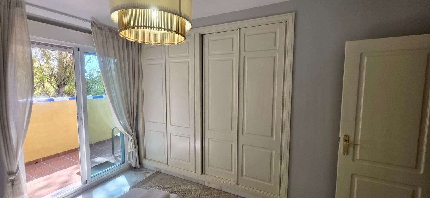 3 chambre Appartement à vendre à Los Monteros avec piscine garage - 750 000 € (Ref: 9940773)