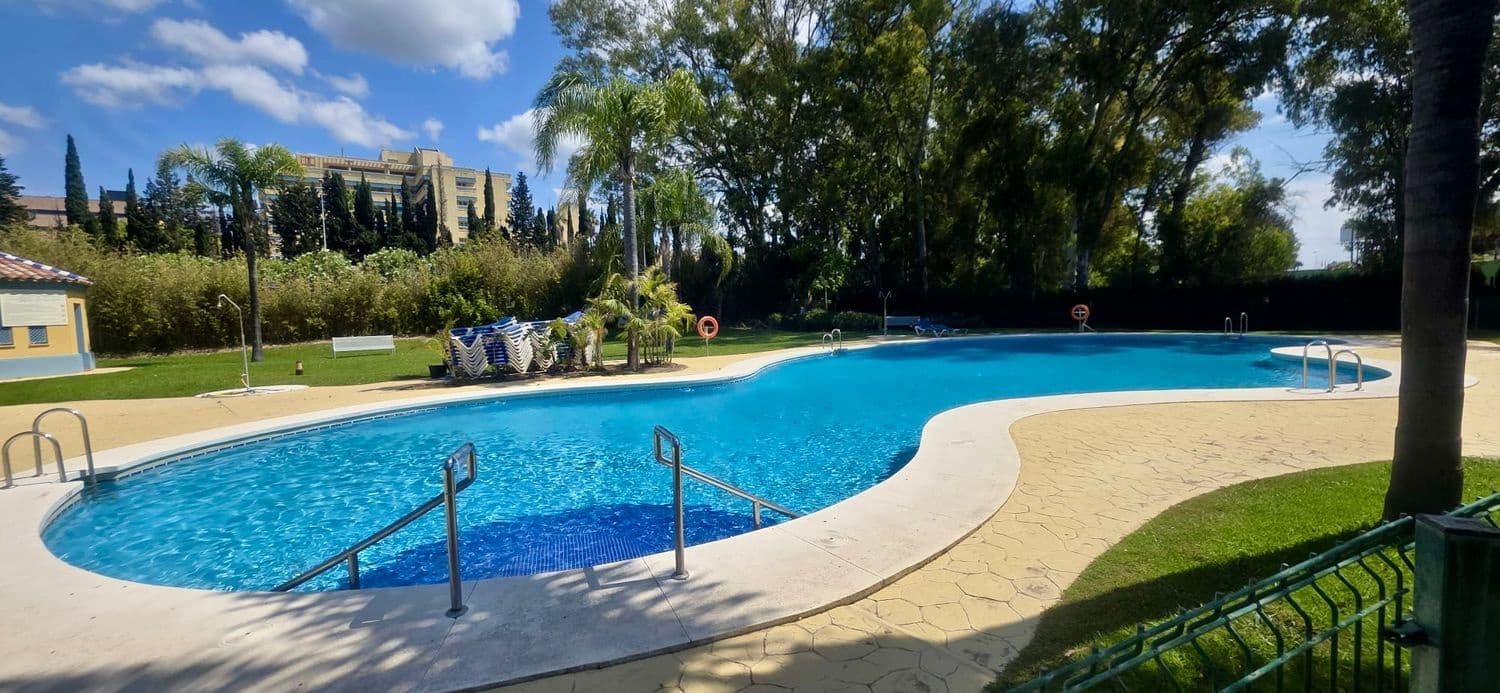 3 chambre Appartement à vendre à Los Monteros avec piscine garage - 750 000 € (Ref: 9940773)