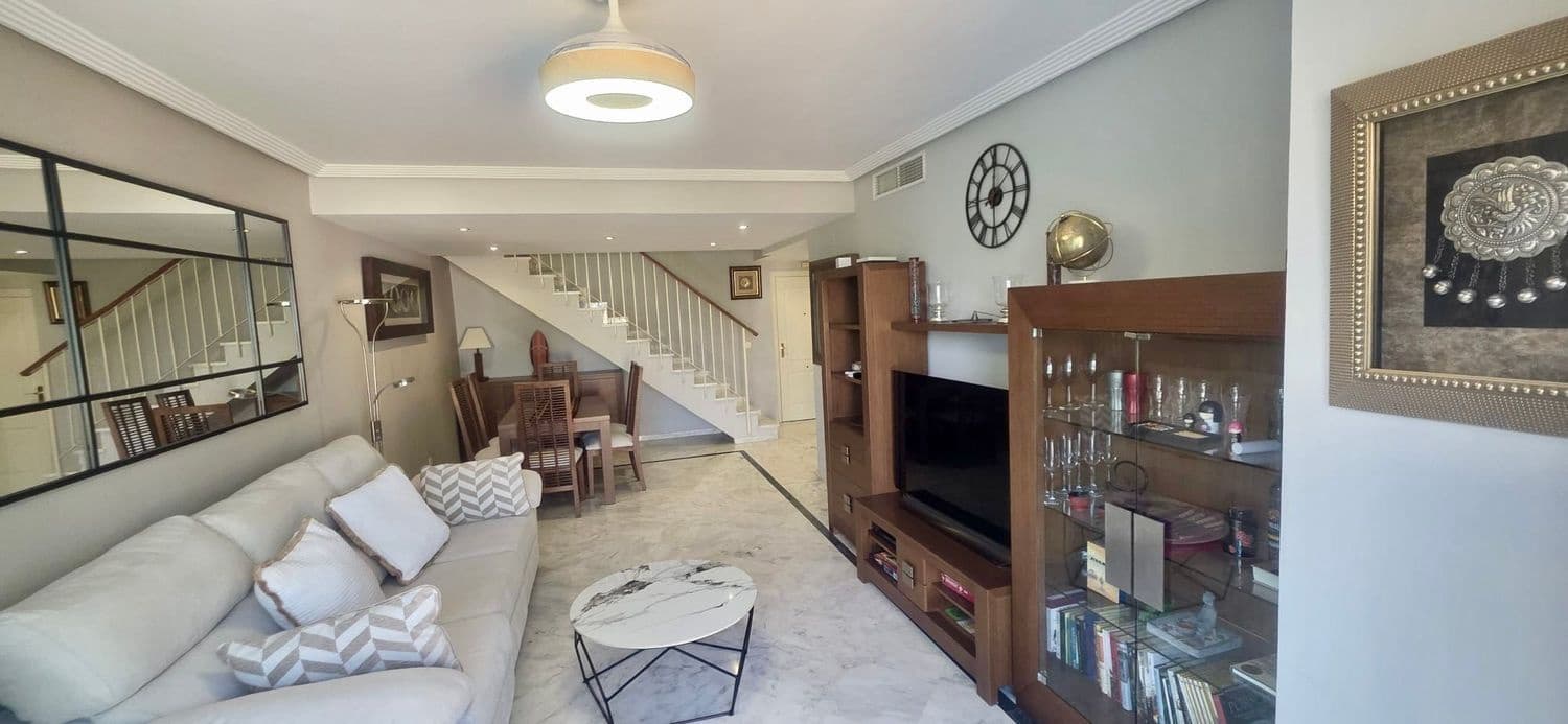 3 chambre Appartement à vendre à Los Monteros avec piscine garage - 750 000 € (Ref: 9940773)