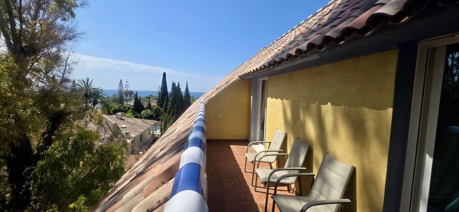 3 chambre Appartement à vendre à Los Monteros avec piscine garage - 750 000 € (Ref: 9940773)