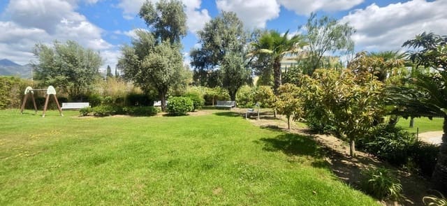 3 chambre Appartement à vendre à Los Monteros, Marbella avec piscine garage - 750 000 € (Ref: 9940773)
