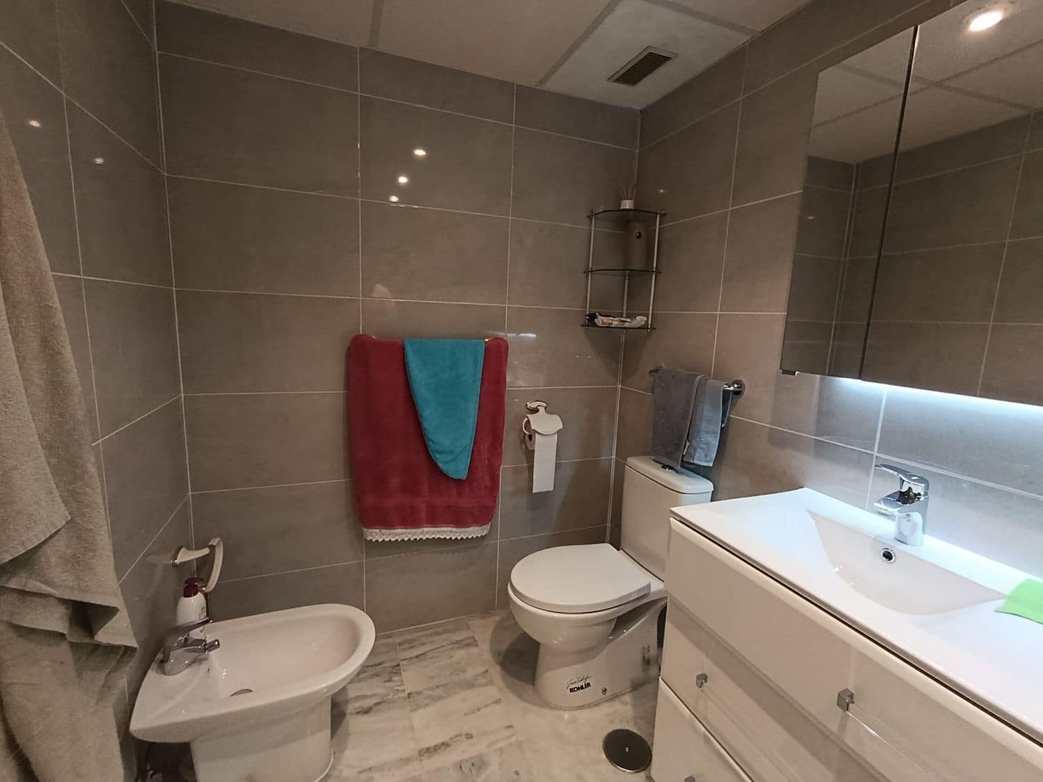 3 bedroom Flat for sale in Marbella - € 730,000 (Ref: 9940774)