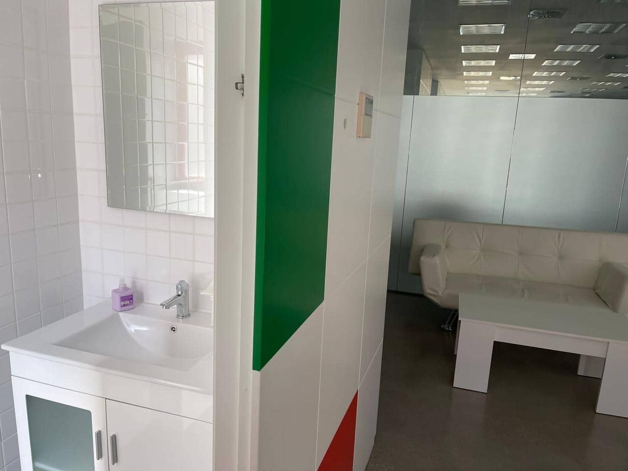 4 soverom Bedrift til salgs i Madrid by - € 515 000 (Ref: 9957960)