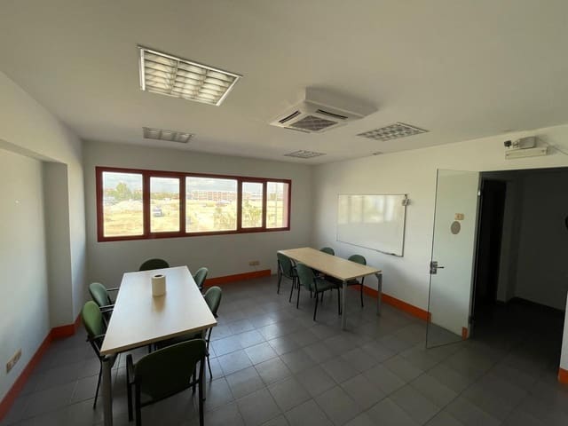 4 soverom Bedrift til salgs i Madrid by - € 515 000 (Ref: 9957960)