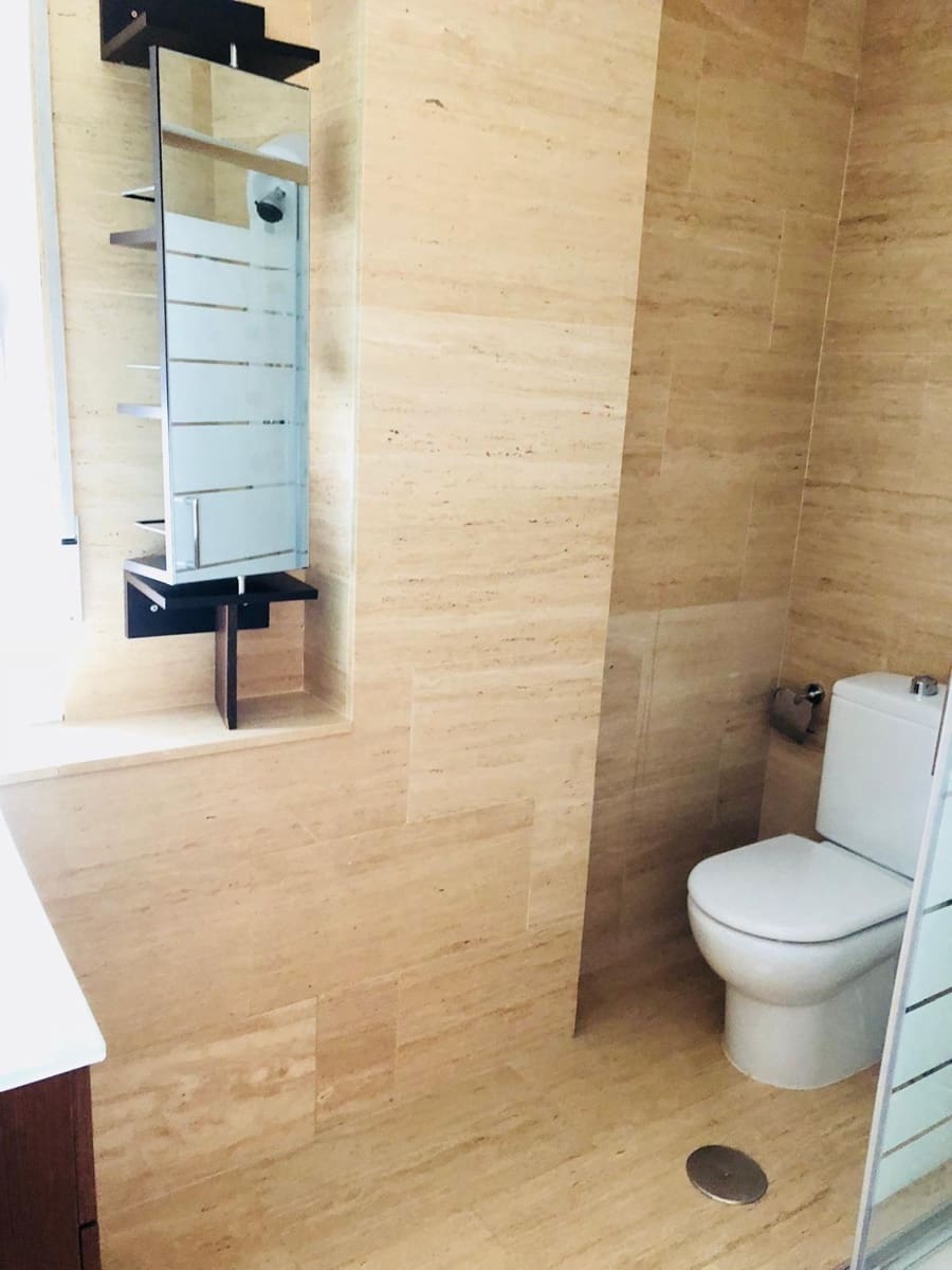5 bedroom Villa for sale in Carbajosa de la Sagrada with garage - € 510,000 (Ref: 9962683)