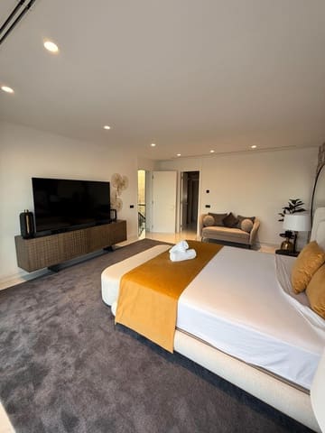 5 sovrum Villa till salu i Cancelada, Estepona med garage - 4 550 000 € (Ref: 9965263)
