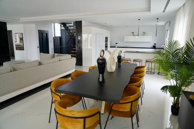 5 sovrum Villa till salu i Cancelada, Estepona med garage - 4 550 000 € (Ref: 9965263)