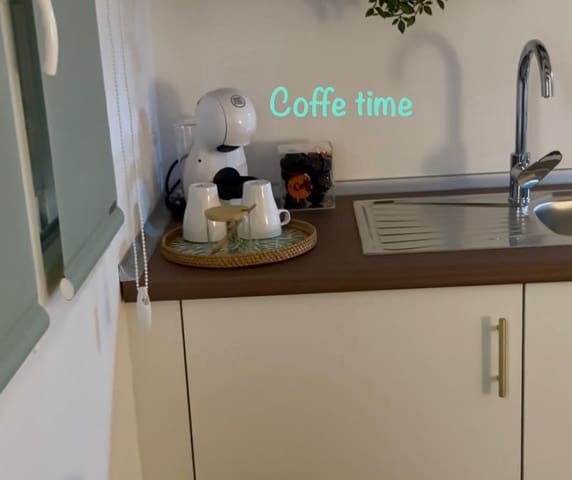 1 quarto Apartamento para arrendar em Marbella - 1 300 € (Ref: 9983004)