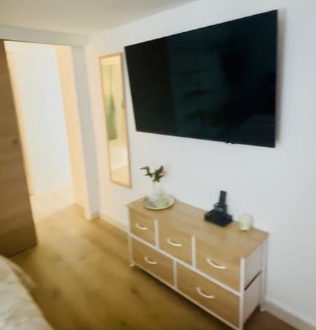 1 quarto Apartamento para arrendar em Marbella - 1 300 € (Ref: 9983004)