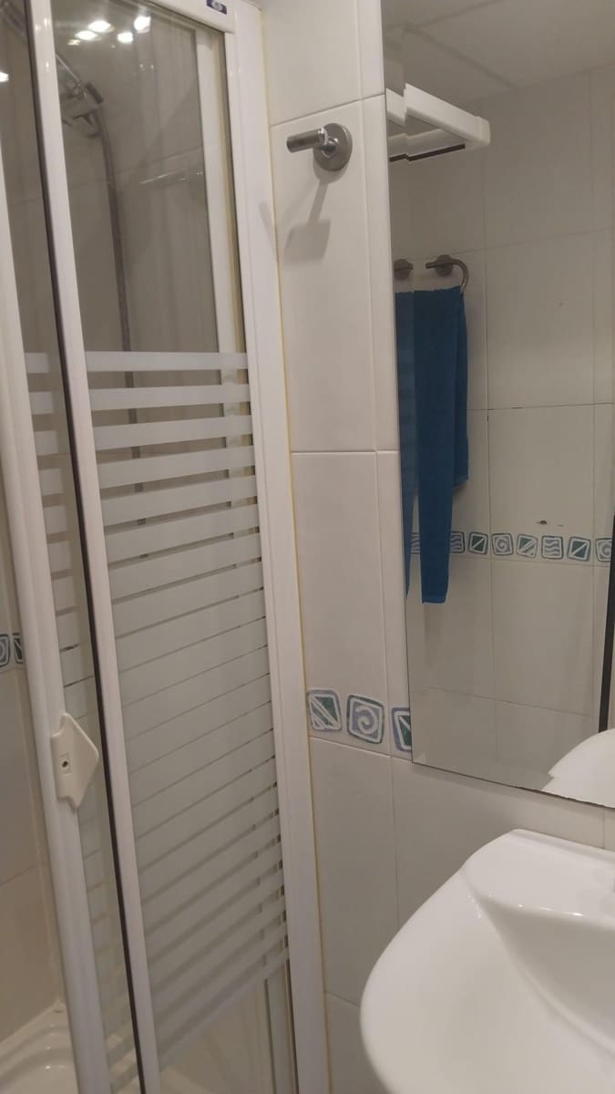 Appartement de 2 chambres à louer à Marbella avec piscine garage - 1 900 € (Ref: 9997117)