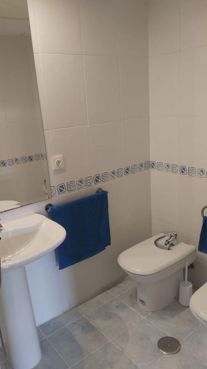 Appartement de 2 chambres à louer à Marbella avec piscine garage - 1 900 € (Ref: 9997117)