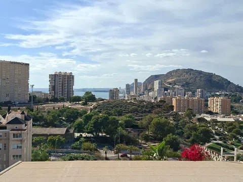 3 slaapkamer Penthouse te koop in Alicante stad met zwembad garage - € 599.999 (Ref: 9778403)