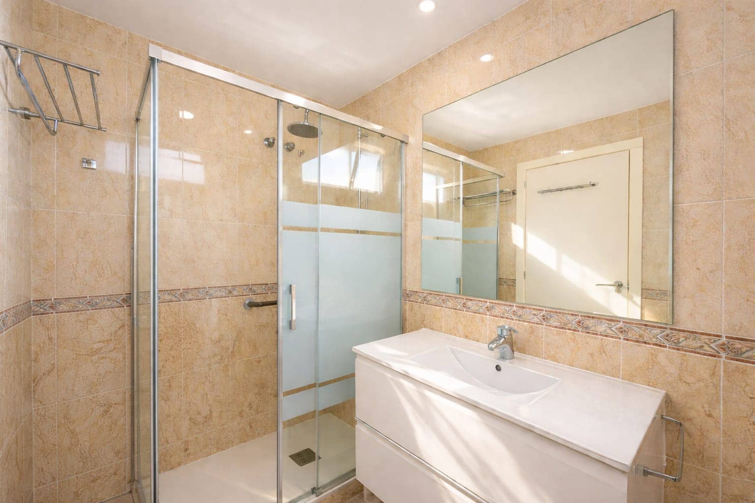 3 bedroom Penthouse for sale in Alicante / Alacant city with pool garage - € 578,000 (Ref: 9778403)