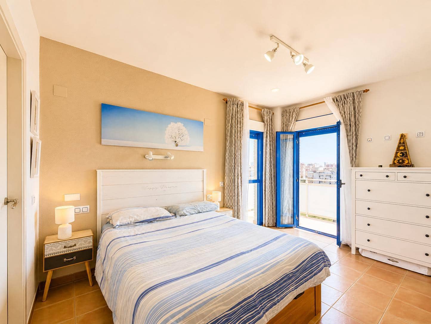 3 bedroom Penthouse for sale in Alicante / Alacant city with pool garage - € 578,000 (Ref: 9778403)