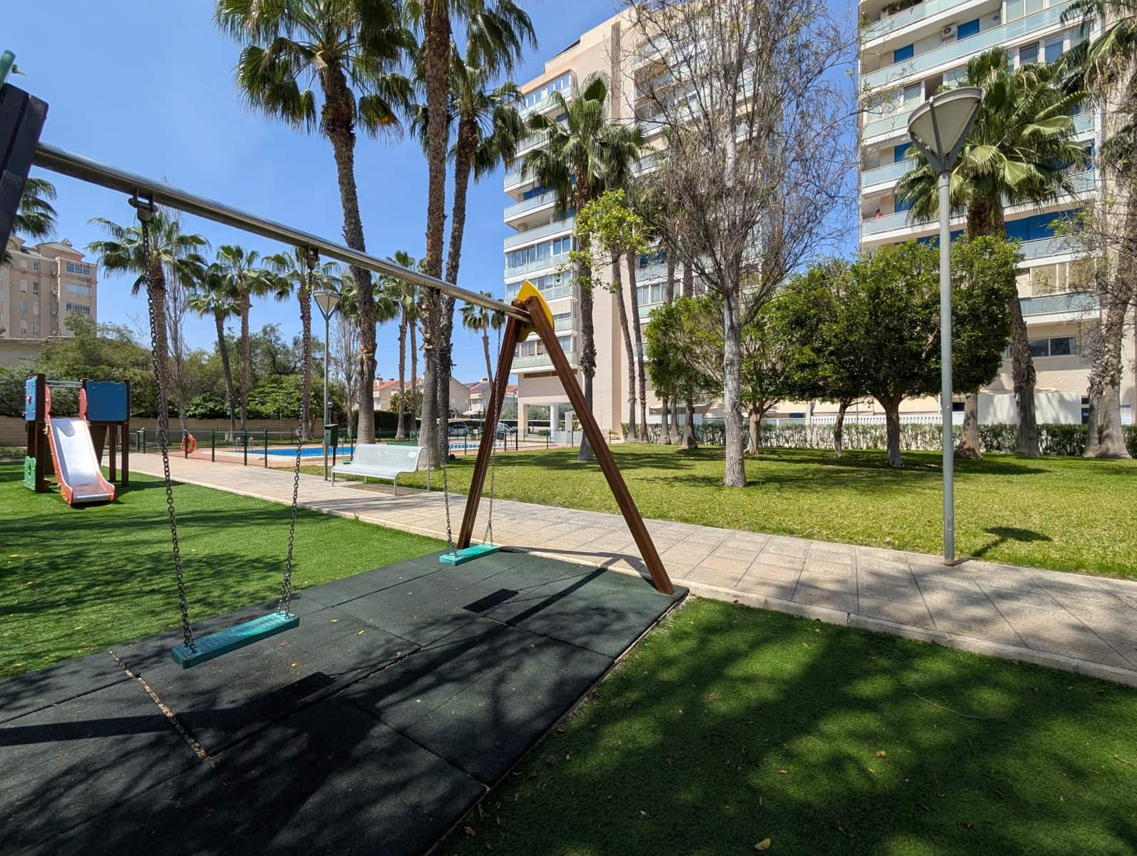 3 slaapkamer Penthouse te koop in Alicante stad met zwembad garage - € 566.400 (Ref: 9778403)