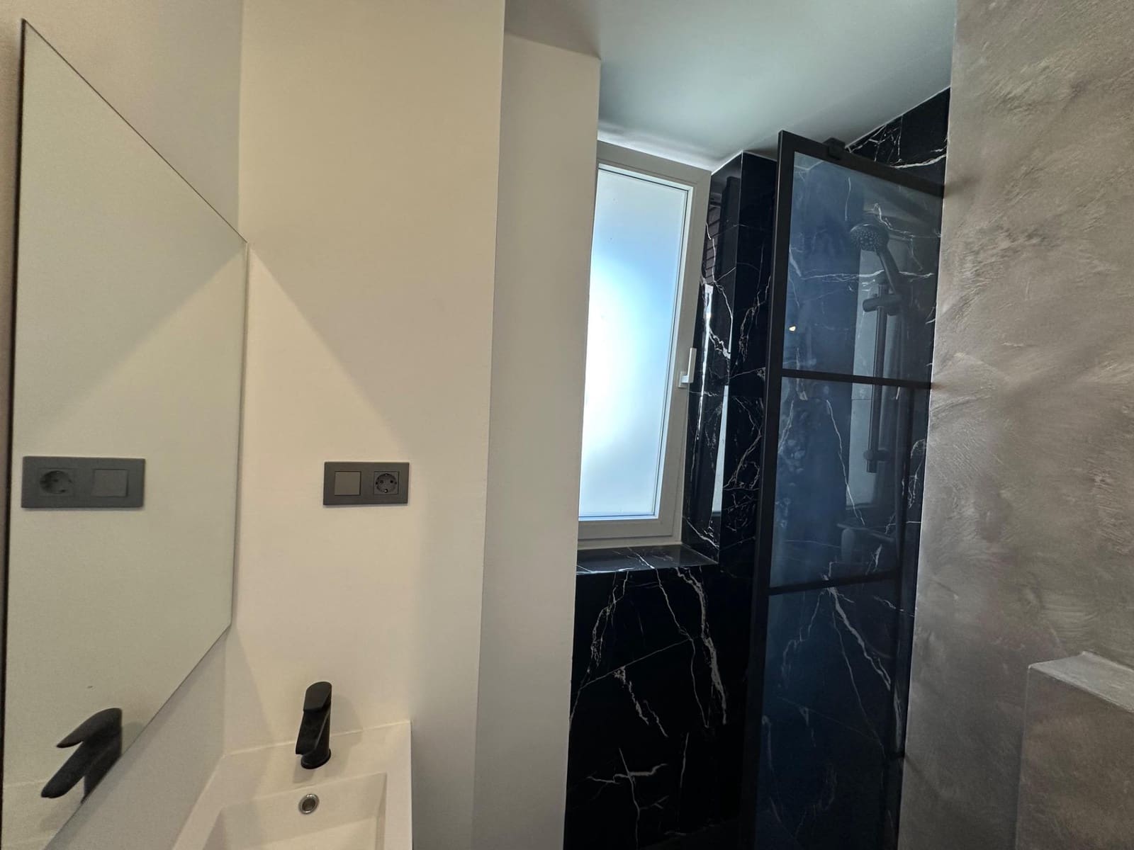 2 bedroom Apartment for sale in Benalmadena with pool garage - € 570,000 (Ref: 9784145)