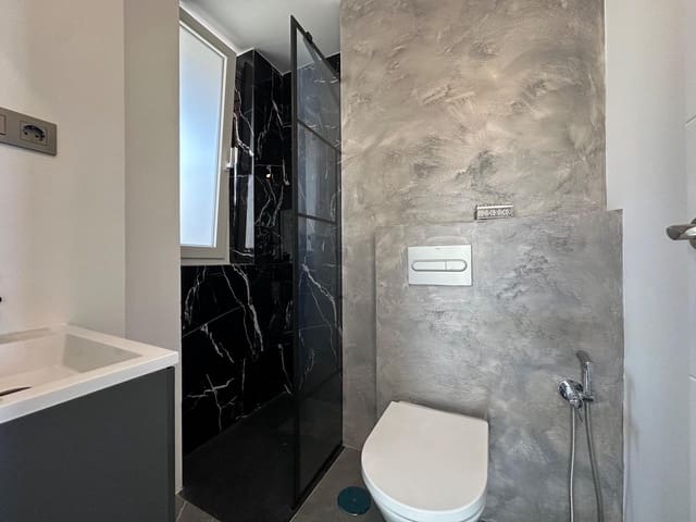 2 soveværelse Lejlighed til salg i Benalmádena med swimmingpool garage - € 570.000 (Ref: 9784145)