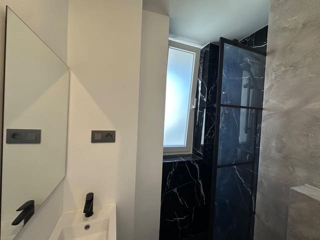 2 soveværelse Lejlighed til salg i Benalmádena med swimmingpool garage - € 570.000 (Ref: 9784145)