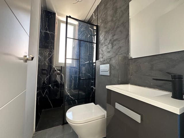 2 soveværelse Lejlighed til salg i Benalmádena med swimmingpool garage - € 570.000 (Ref: 9784145)