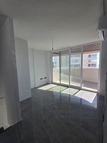 2 sovrum Takvåning till salu i Benalmádena med garage - 770 000 € (Ref: 9784146)