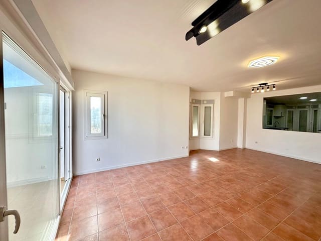 4 slaapkamer Rijtjeshuis te koop in Los Boliches , Fuengirola met zwembad - € 470.000 (Ref: 9784148)