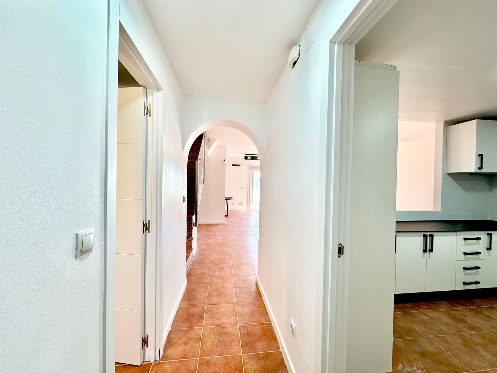 4 slaapkamer Rijtjeshuis te koop in Fuengirola met zwembad - € 470.000 (Ref: 9784148)